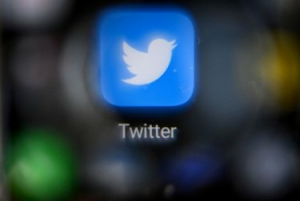Twitter, Reklamları Yanıtların Tam Ortasına Yerleştirmeyi Test Ediyor