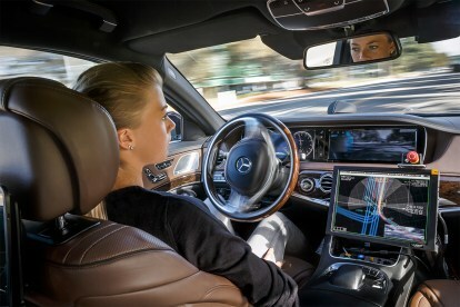 vokietija savarankiškai vairuojančių automobilių testai mercedes autonominis