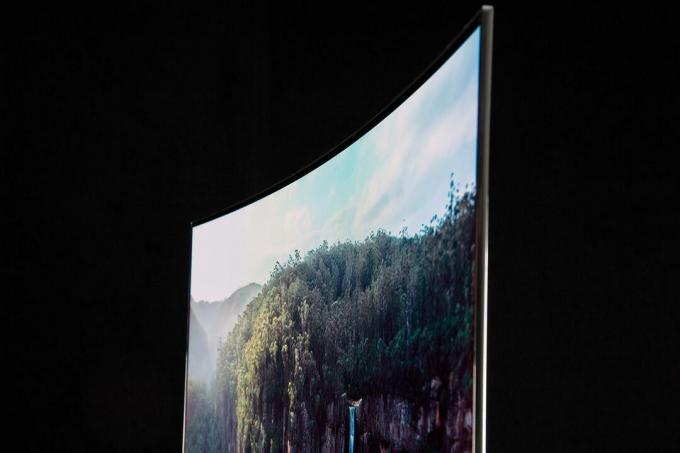 LG 55EC9300 OLED TV käyrä