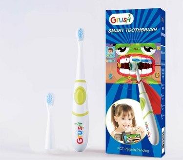 Un juego de cepillos de dientes Grush