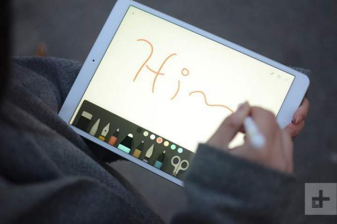 En iPad som används med en Apple Pencil. 