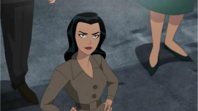 Lois Lane kijkt omhoog in de animatiefilm Superman: Red Son.