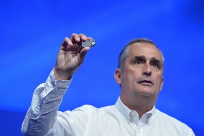 intel joule atom broxton m procesory goldmont krzanich keynote 09 hlav