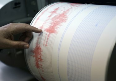 Dispositivo sismológico