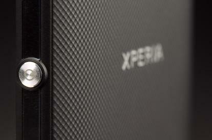 Sony-Xperia-ZL-검토 버튼