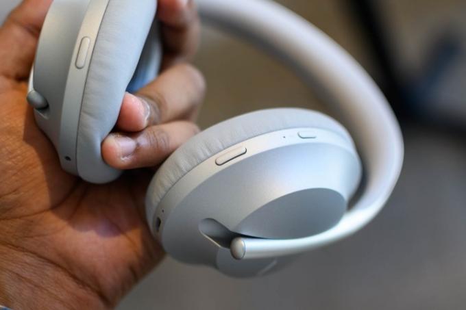 Bose zajszűrő fejhallgató 700