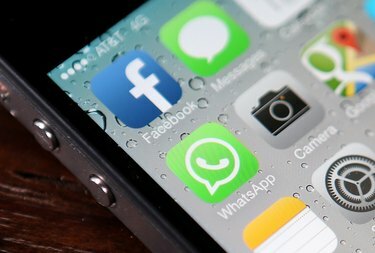Fackbook يستحوذ على WhatsApp مقابل 16 مليار دولار