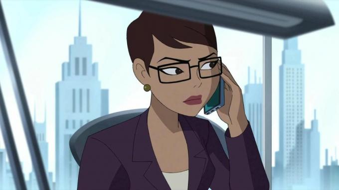 Lois Lane aan de telefoon in de animatiefilm Justice League: Gods and Monsters.