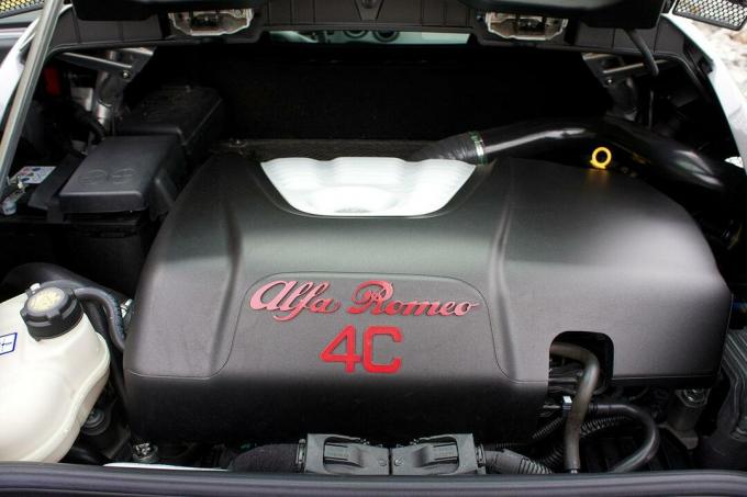 Alfa Romeo 4C z 2015 roku