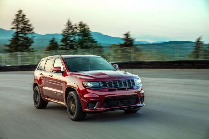 2018 Jeep Grand Cherokee SRT Trackhawk Преглед на първото шофиране