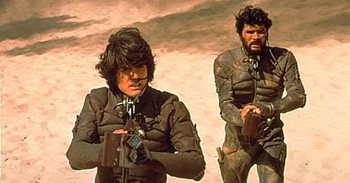Kyle MacLachlan ve scéně z Duny z roku 1984.