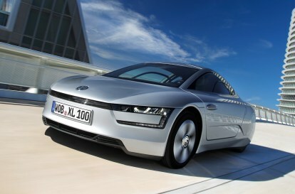 VOLKSWAGEN XL1: EL DELFÍN TERRESTRE ALEMÁN DE POLÍMERO REFORZADO CON FIBRA DE CARBONO