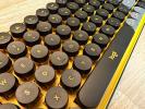Преглед на Logitech Pop Keys: Пишеща машина за модерната епоха