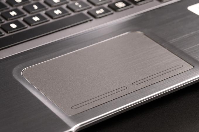 makro trackpad notebooku toshiba 840t