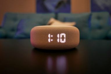 Frente Amazon Echo Dot 3rd Gen Clock