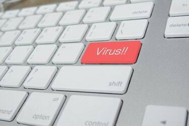 klawiatura komputerowa ze słowem Virus