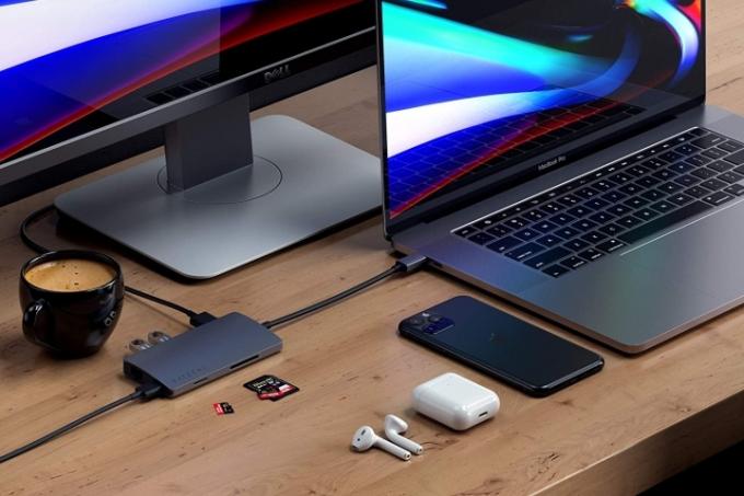 Satechi Thunderbolt 4 Dock v2.