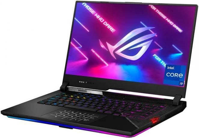 מחשב נייד Asus ROG Strix Scar 15 (2022).