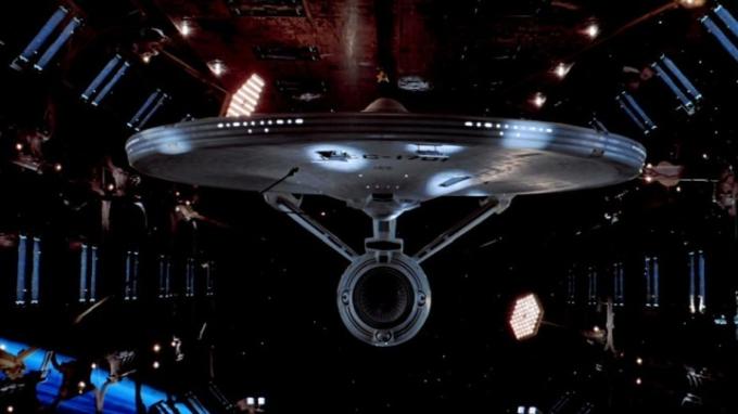 L'Enterprise débarque dans Star Trek: The Motion Picture.