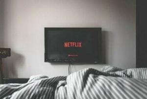 Varat pieprasīt filmas vai TV pārraides, kuras vēlaties redzēt pakalpojumā Netflix