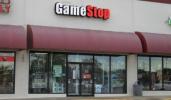 Nekdanji izvršni direktor GameStop priznal krivdo, da je pobral 2 milijona dolarjev