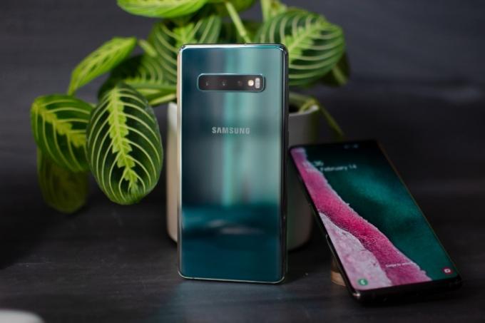 Samsung Galaxy s10 plus prático