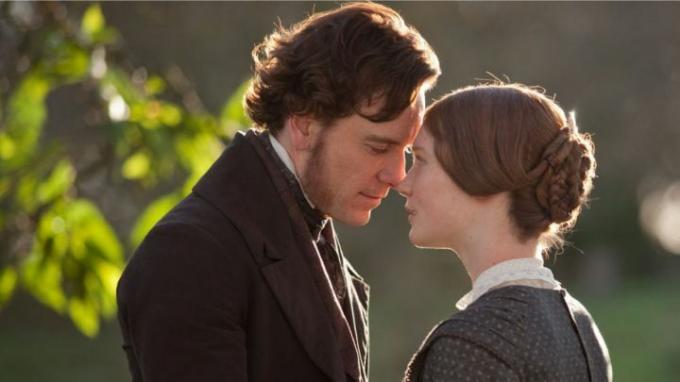 Mr. Rochester og Jane er i ferd med å kysse i Jane Eyre.