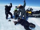 과학자들이 남극에서 17파운드짜리 괴물 운석을 발견했습니다.