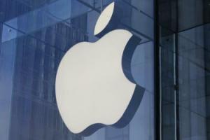 „Apple“ nustatė sugedusių „iPhone 8“ įrenginių taisymo programą
