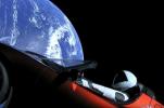 Kur ir Starman? Jaunā vietne izseko Elona Maska Teslu kosmosā