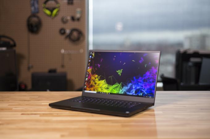 Razer Blade -perusmalli vertailuun