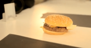 Bir McDonald's reklam fotoğraf çekiminin kamera arkası