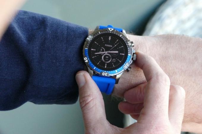 bedste smartwatches wearables ces 2020 fossil gen 5 diver blue