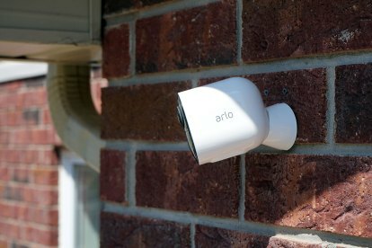 Arlo Ultra Smart kamera