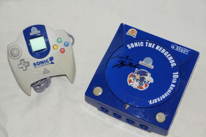 Sonic the Hedgehog blue Dreamcast és Sonic Dreamcast vezérlő.