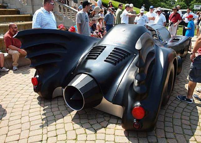 Batmobile na turbinski pogon zadaj