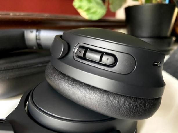 Bose QuietComfort 45 Kopfhörer mit Geräuschunterdrückung.