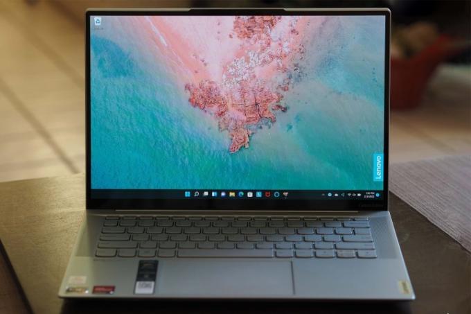 Lenovo IdeaPad Slim 7 Carboni ekraan.