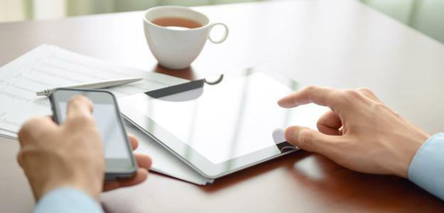 Smartfon tabletowy zapewniający równowagę między życiem zawodowym a prywatnym