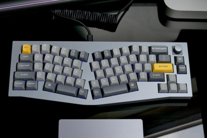 Keychron Q8, вид зверху.