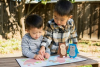 As caixas de assinatura educacional da KiwiCo para crianças incentivam a brincadeira prática