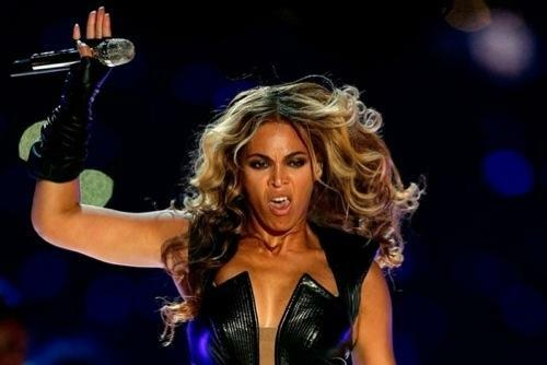 Uma das imagens nada lisonjeiras que colocou a equipe Beyoncé no bloqueio de fotos. (Imagem via Ezra Shaw Getty Images)