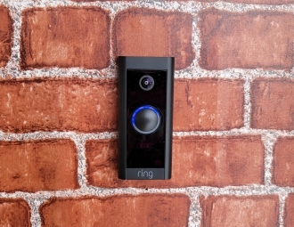 Ring Video Doorbell Drôt namontovaný na tehle