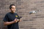 Questa falla nella sicurezza Wi-Fi consente ai droni di seguirti attraverso i muri