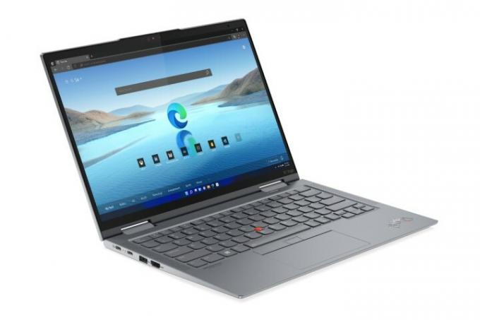 Lenovo ThinkPad X1 Yoga Gen 7 højrevendt visning.