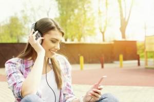 Πώς να μεταφέρετε μουσική στο τηλέφωνό σας Android