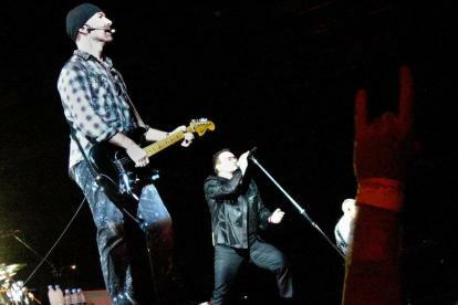 מנהל סיבוב ההופעות של U2, דניס שיהאן, מת