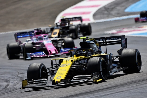 Formule 1 wil tegen 2030 een netto-koolstofneutrale hybride aandrijflijn ontwikkelen Renault F1 Team French GP