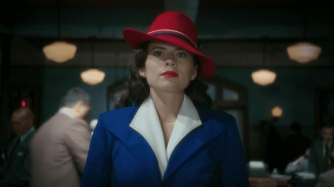 Peggy Carter luce decidida en Agente Carter.