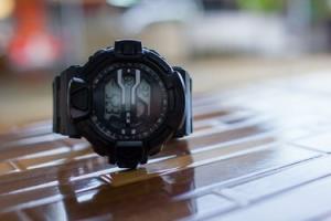 So ändern Sie die Uhrzeit einer Casio G-Shock-Uhr